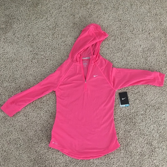 Nike Tops - NWT Nike Dri-Fit 3/4 Sleeves Hooded Running Shirt